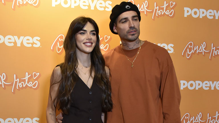 Omar Montes y Popeyes® celebran su colaboración con un menú exclusivo y un jingle pegajoso