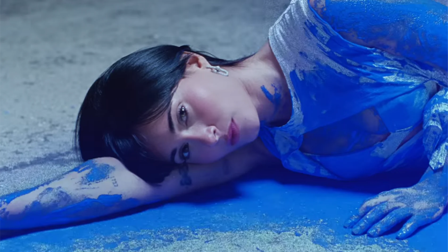 Aitana en el videoclip de 'Segundo Intento'.