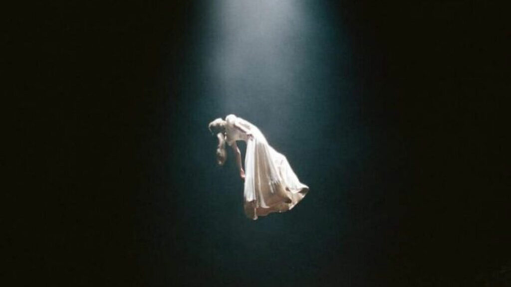 Ariana Grande presenta Eternal Sunshine: brighter days ahead