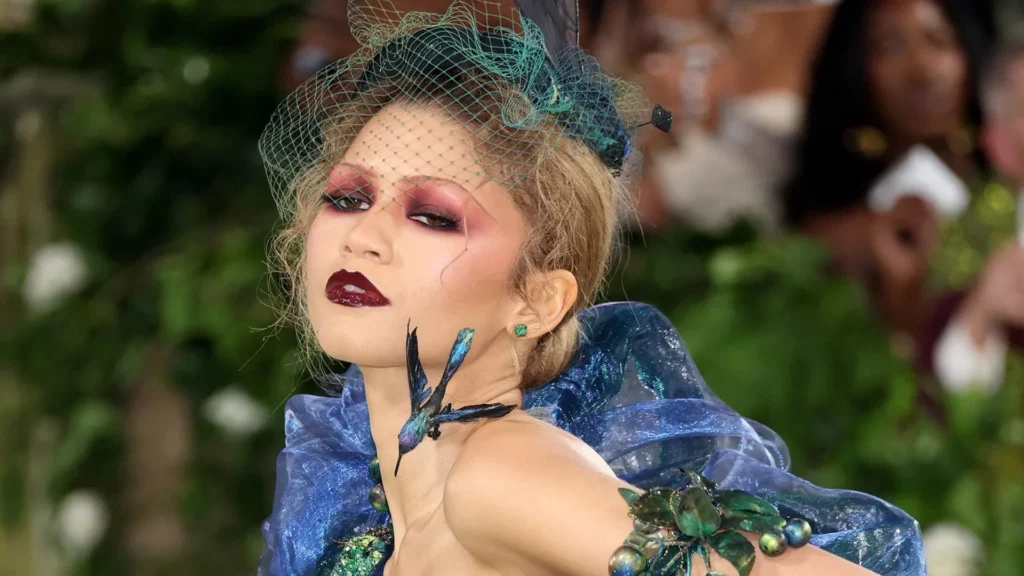 Zendaya con su primer look en La MET Gala. Via: ig metgala