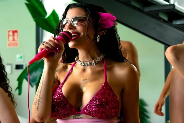 Naiara anuncia su primera gira por España Naiara anuncia su primera gira por España