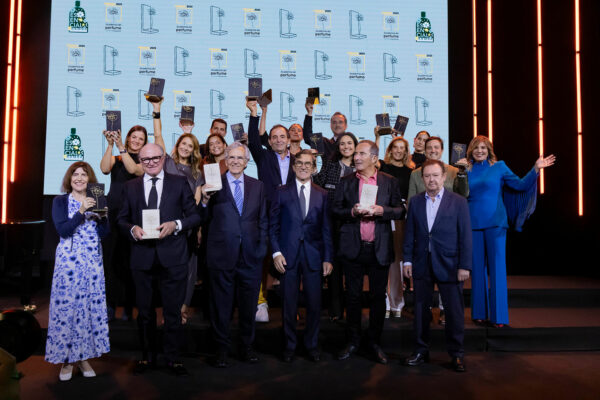 La Academia del Perfume celebra su XVIII edición con la gala “ESENCIAL. El arte de lo invisible” en Madrid